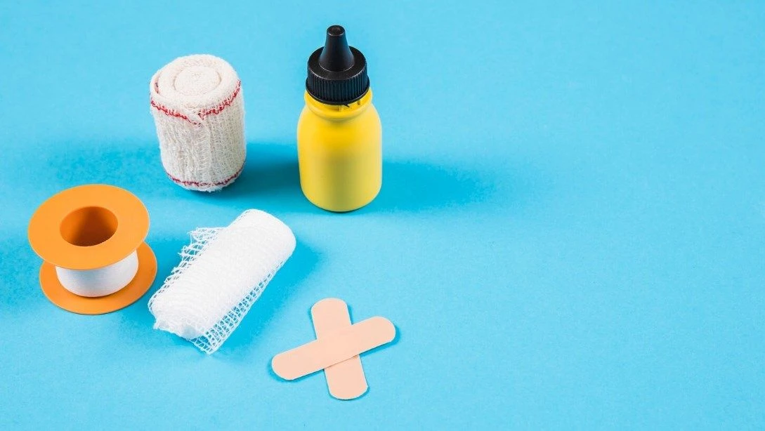 Первая помощь при отравлениях, авариях и несчастных случаях